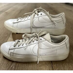 Nike Blazer Low Shoes - Women's Size 7.5 - White Leather - Casual Sneakers AV937